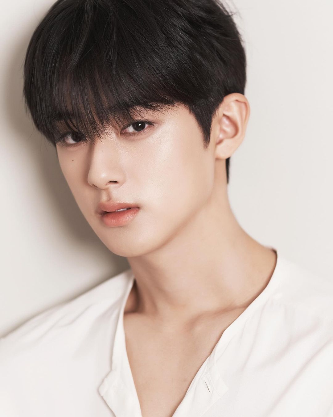 Tebarkan Pesona Second Lead, Ini Profil & Fakta Minkyu