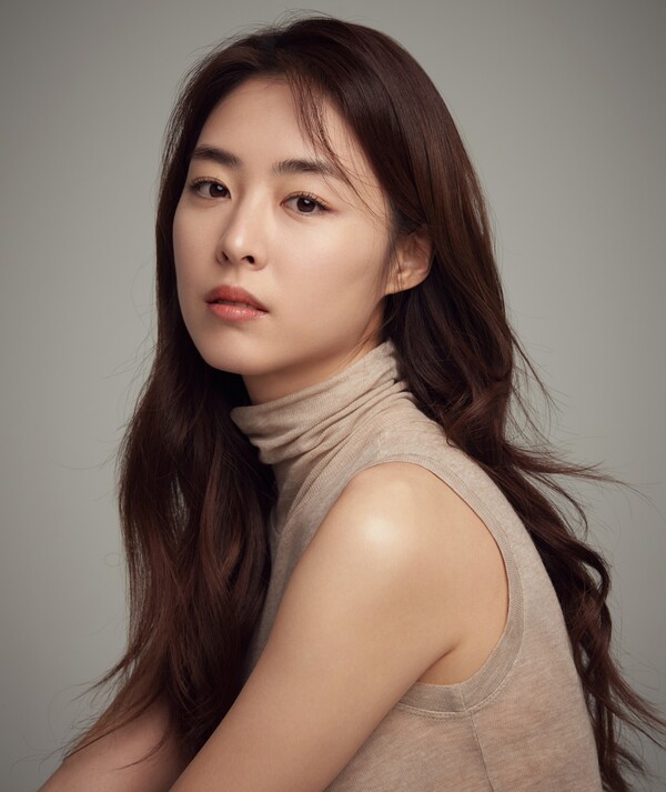 Umumkan Kehamilan, Ini Profil dan Fakta Lee Yeon Hee