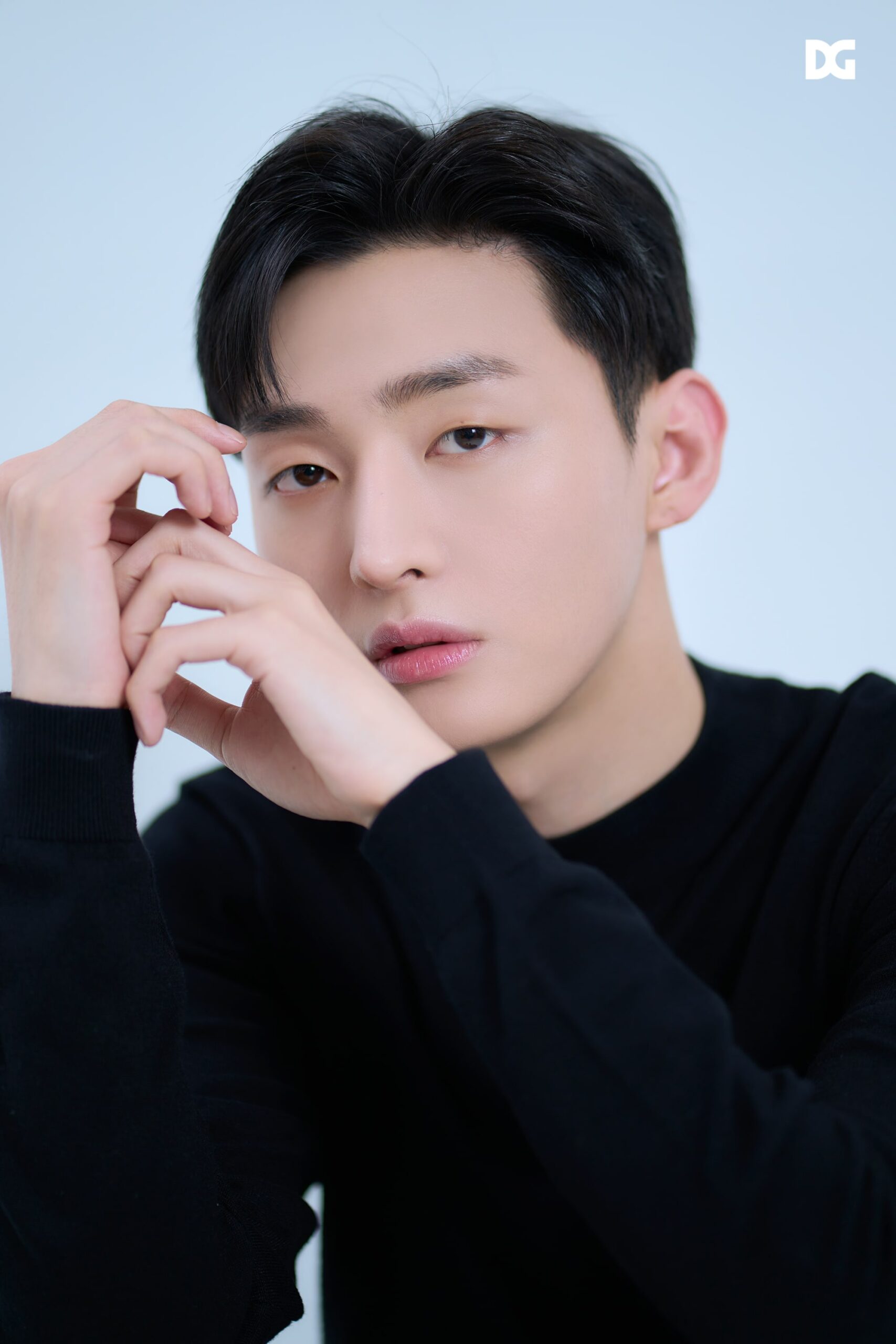 Akhiri Kontrak Dengan Agensi, Ini Profil & Fakta Yoon Jisung
