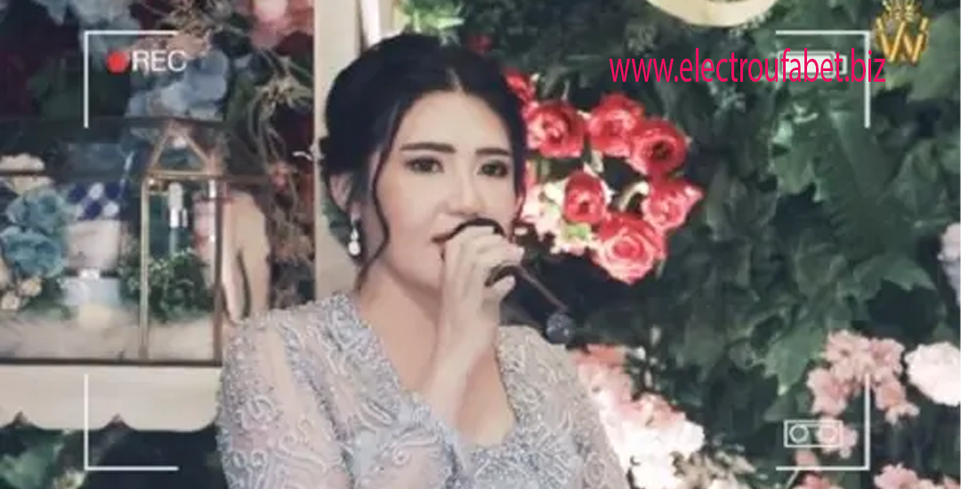 Maulidia Octavia Pelantun Lagu ‘Sayang’ yang Memikat